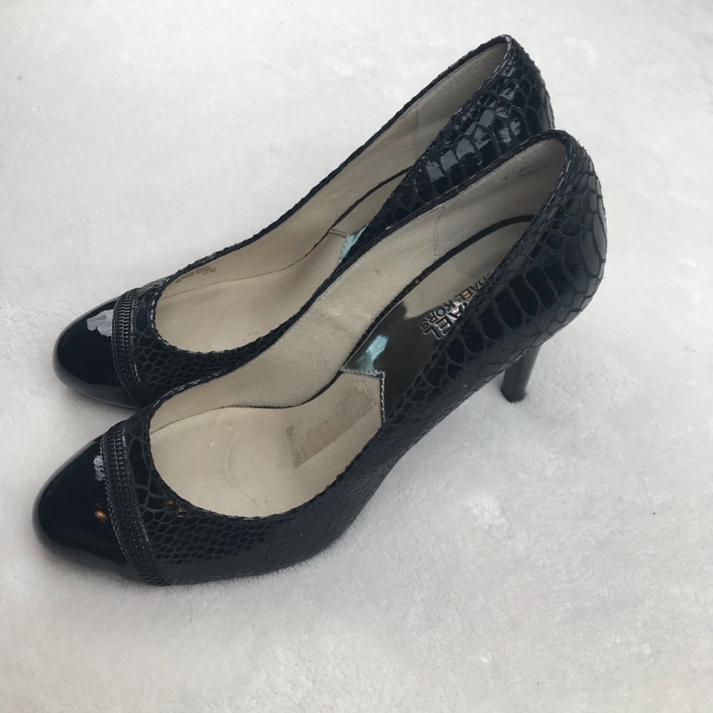 Michael Kors black patent leather heels - Picture 4 of 7